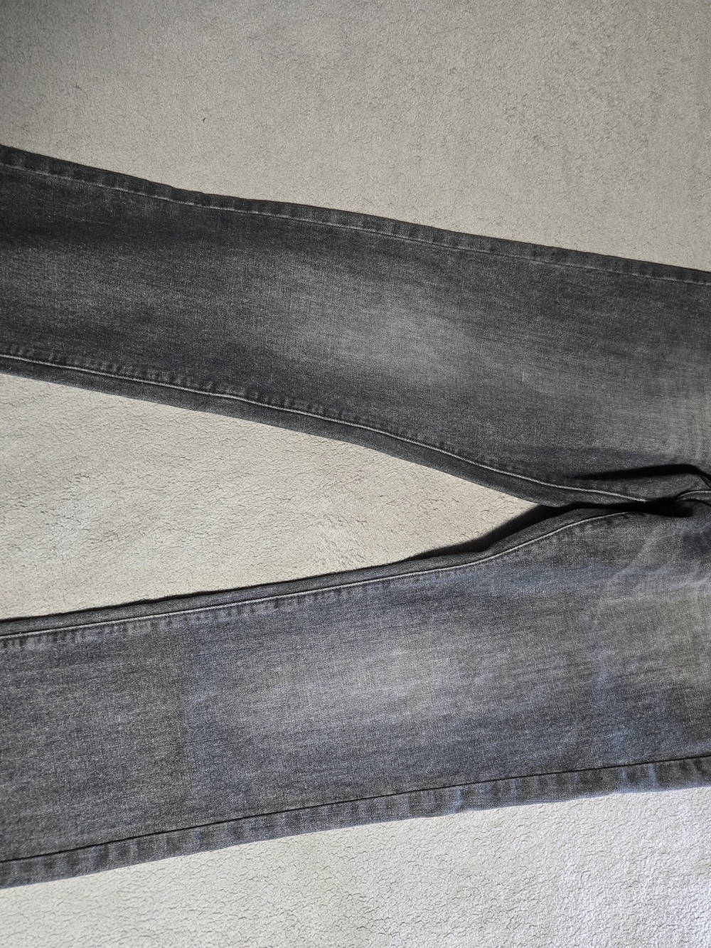 Slim Straight Men's Jeans in Gray Wash
